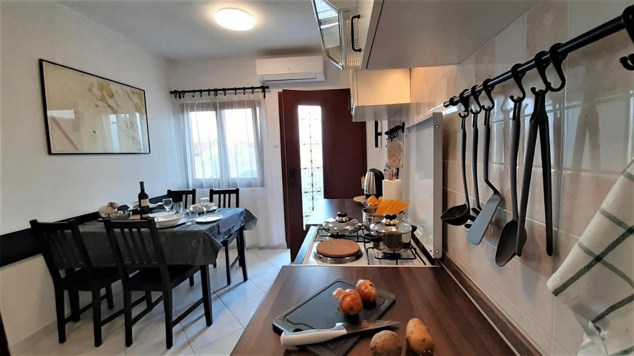 Apartments Nadia Sokolic Nerezine Exteriér fotografie